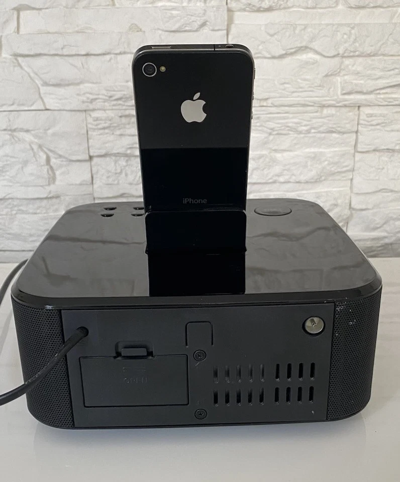 Terris RWi232 Radio Wecker Dockingstation IPod iPhone Bluetooth AUX Super Klang  - Bild 2 von 4