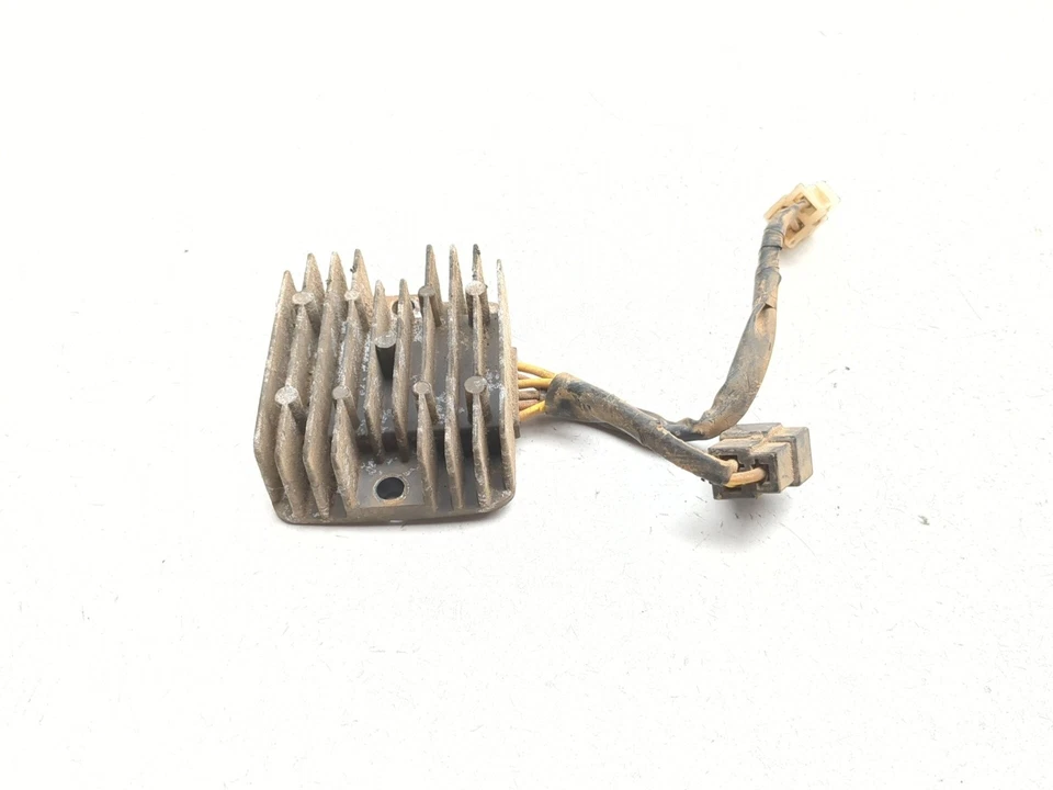 Regulador de voltaje rectificador 90-99 Suzuki DR350 Foto 2 de 4