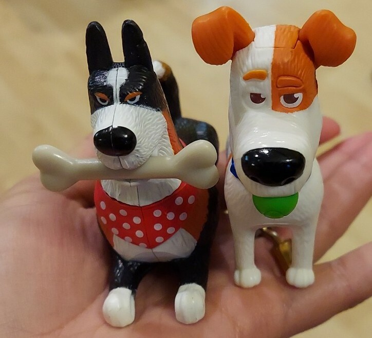 2019 McDonalds Secret Life of Pets 2 Happy Meal Tail Wagging Dogs