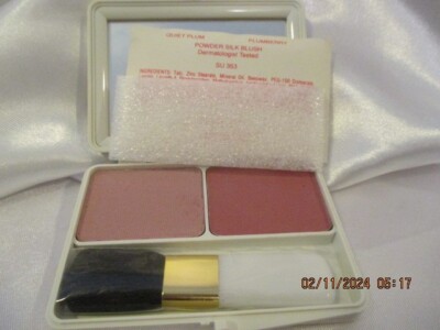 New Vintage Beauticontrol Powder Silk Blush Summer-353