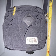 The North Face Small Black Crossbody Bag Zip Closure Adjustable Strap Pockets
