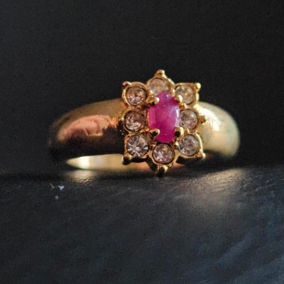 Ring Gänseblümchen Blume weiß & rot vergoldet größenverstellbar Schmuck
