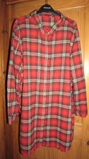 Boohoo red plaid button through dress size 24,nwot