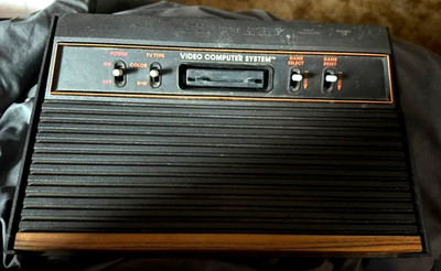 Vintage Atari 2600 4-Switch Wood Grain Console CX-2600 UNTESTED Console Only AS-