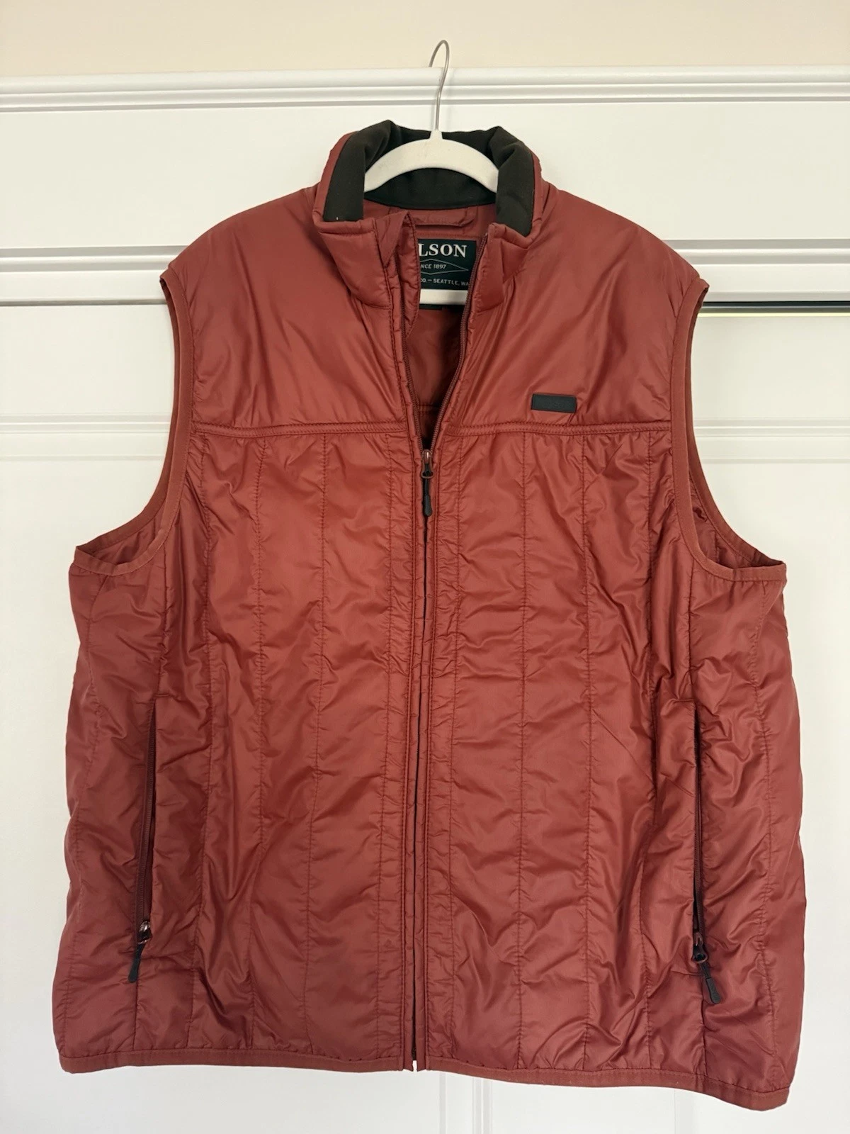 Filson Vest Men XXL PrimaLoft Insulated Rust Orange Outdoor Hiking Work