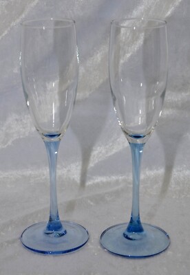 VintaGe  2 x  Sektglas Luminarc France Azur  hellblau blau Stiel  H. ca. 21,8 cm