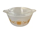 PYREX 474-B Round Casserole 1.5 QT White Yellow Quilt Town & Country w Lid 474-C