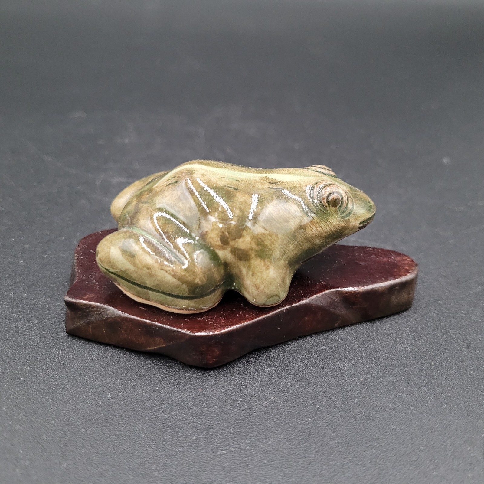 Vintage Frog Figurine With Wood Base Small 4"