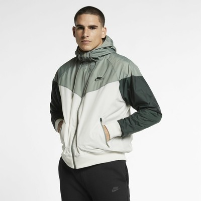 nike windrunner beige