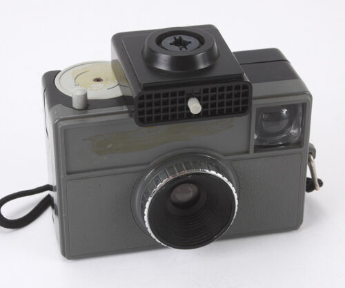 UNIDENTIFIED 126 CAMERA AND REVERE FC44 FLASHCUBE UNIT (UNTESTED)/190391 - Picture 1 of 3