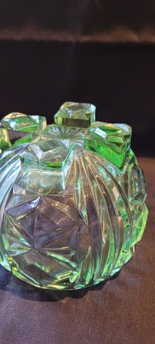 Vintage Bagley Green Glass Rose Bowl 'Duchess' Pattern #3103 - Picture 11 of 17