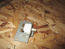 BACK INTERLOCK ON/OFF SWITCH AND PLATE FOR BALLY MIDWAY GALAGA, MS PAC MAN, ECT