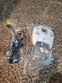 Sega Dreamcast Console CIB Complete in Box Controller Cords Tested Working