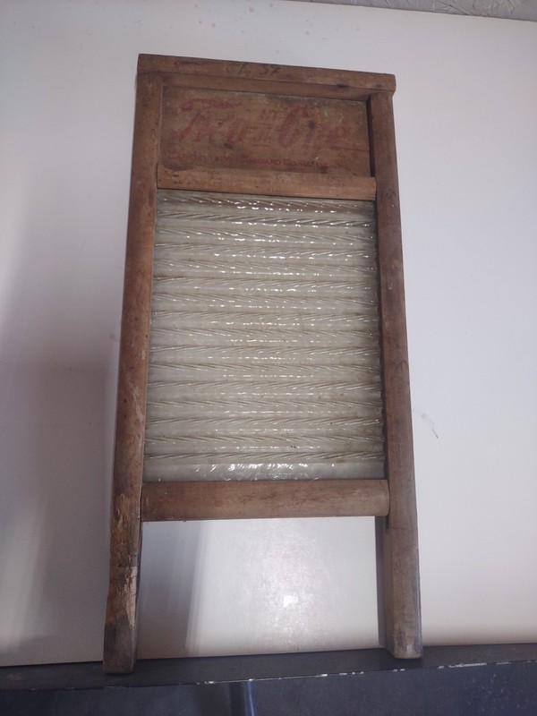 VTG Caroline Washboard Co Wood & Embossed Glass Washboard 18"
