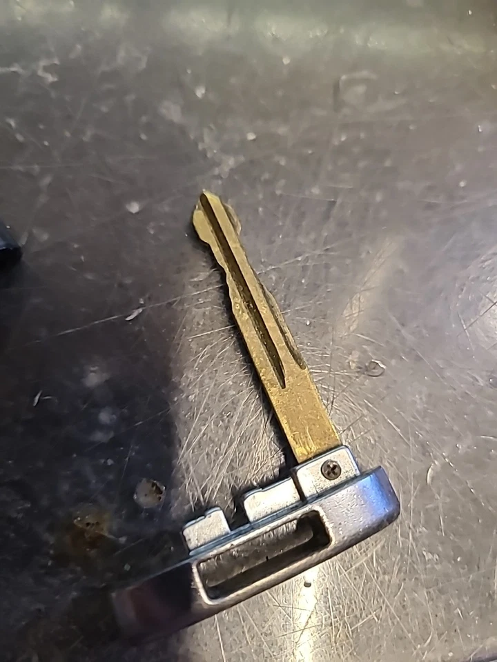 ORIGINAL CADILLAC FOB WORKS OEM WORKS TESTED - Image 3 of 4