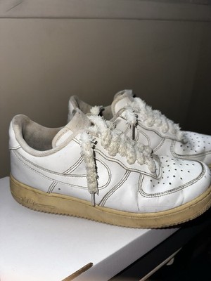 Nike Air Force 1'07 Low White Triple White + Fluffy Schnürsenkel  