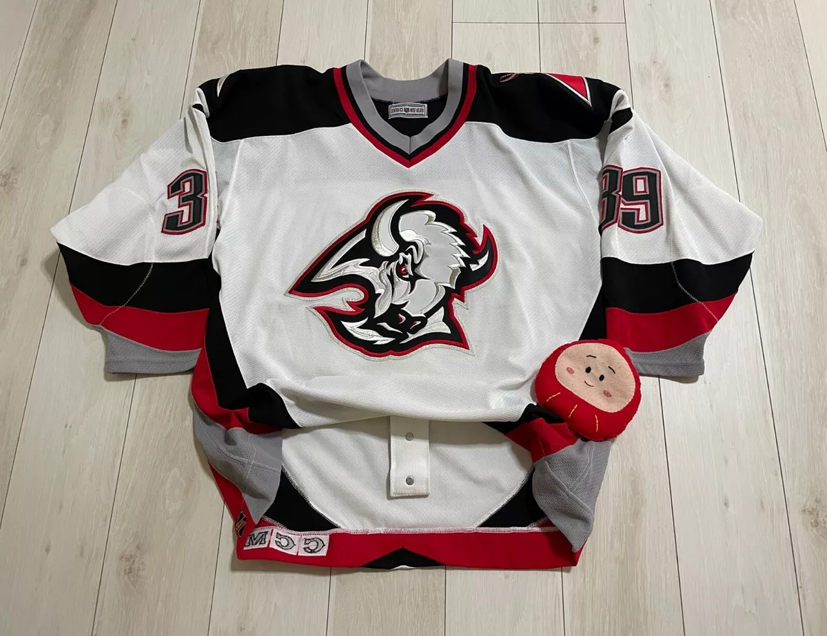 Instead of bringing back the black and red, why not the red and black? : r/ sabres