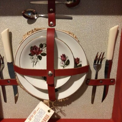 Rare 1960s Vintage SIRRAM hard case picnic tea set made in