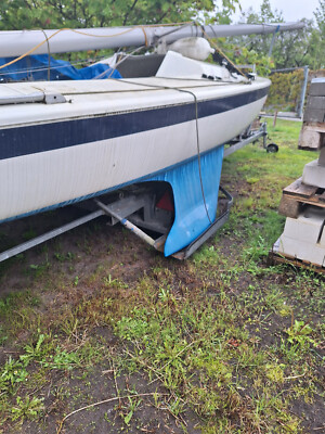 Segelboot Daysailer ''Unas''  mitTrailer