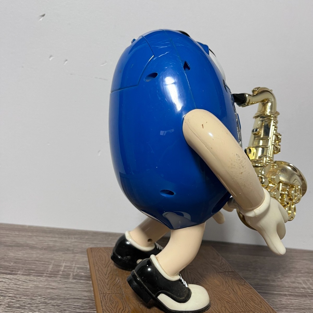m&m's エムアンドエムズ キャンディディスペンサー　ブルー　サックス Collectible M&M's Candy Dispenser Blue Saxophone Jazz Music