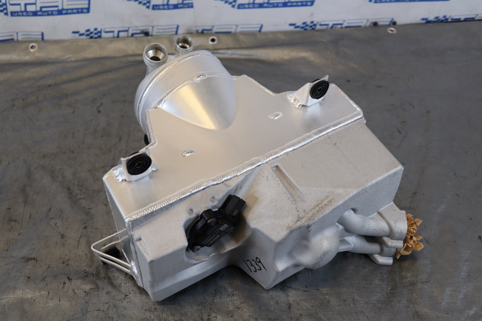 2014 AUDI R8 V8 QUATTRO AWD 4.2L OEM ENGINE OIL TANK RESERVOIR #1339