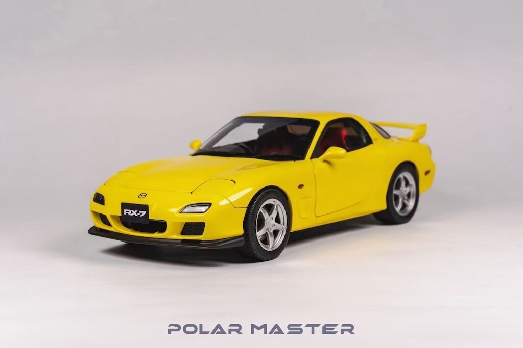 Polar Master 1:18 Yellow RX7 FD Spirit R Engine Sport Model