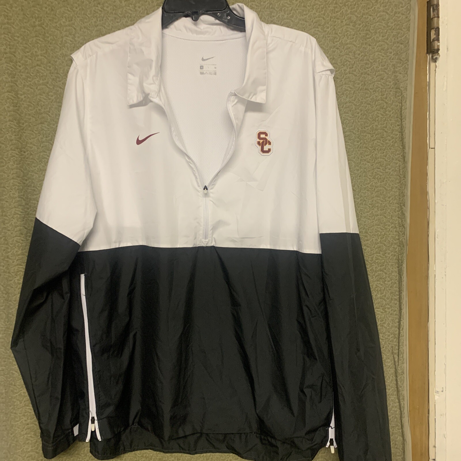 Nike white and black nylon jacket 1/4 Zip XL Gem