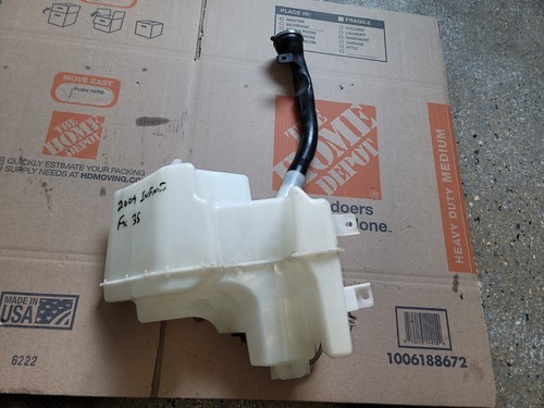 2011 - 2017 Infiniti fx35,fx37, Fx 50,QX60 washer fluid reservoir container OEM