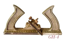 carpenter woodworking STANLEY TOOLS 148 7/8th MATCH plane w irons