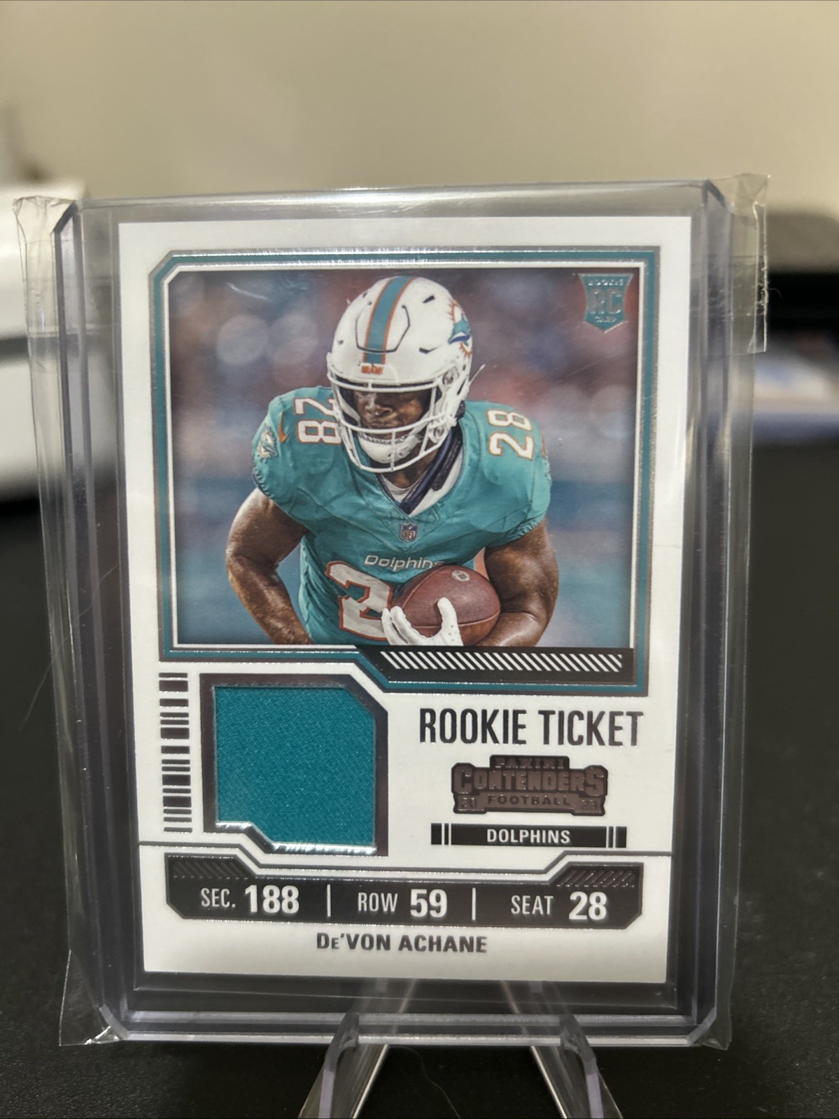 2023 Panini Contenders - Rookie Ticket Swatches De'Von Achane #TS9 (MEM, RC)