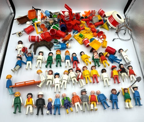 VINTAGE GEOBRA PLAYMOBIL LOT OF 40 FIGURES MIXED Accessories 1974