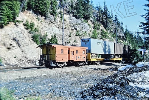 ZL-2402 Original Slide MILW Freight Caboose 992030 Crew Waving VTR Montana 1979