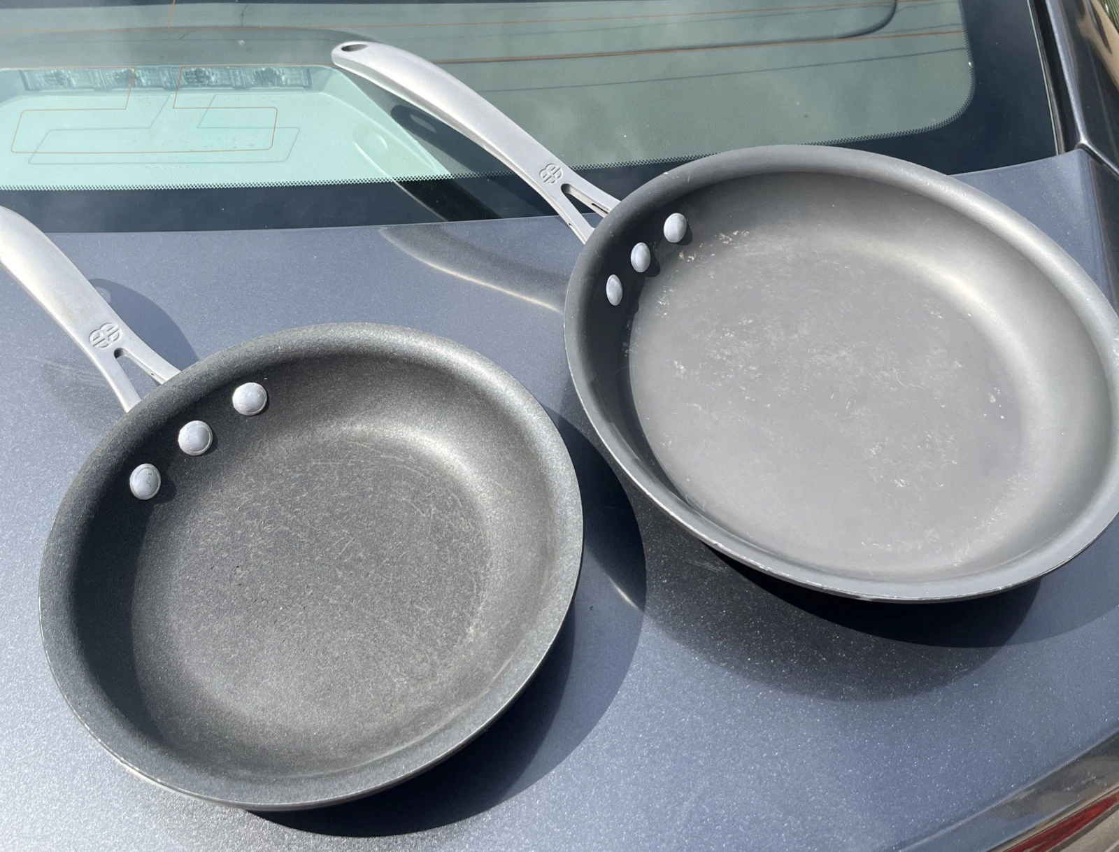2 -Simply Calphalon Set 1388 & 1390 Skillet Nonstick Frying Pan 8"+ 10" Aluminum