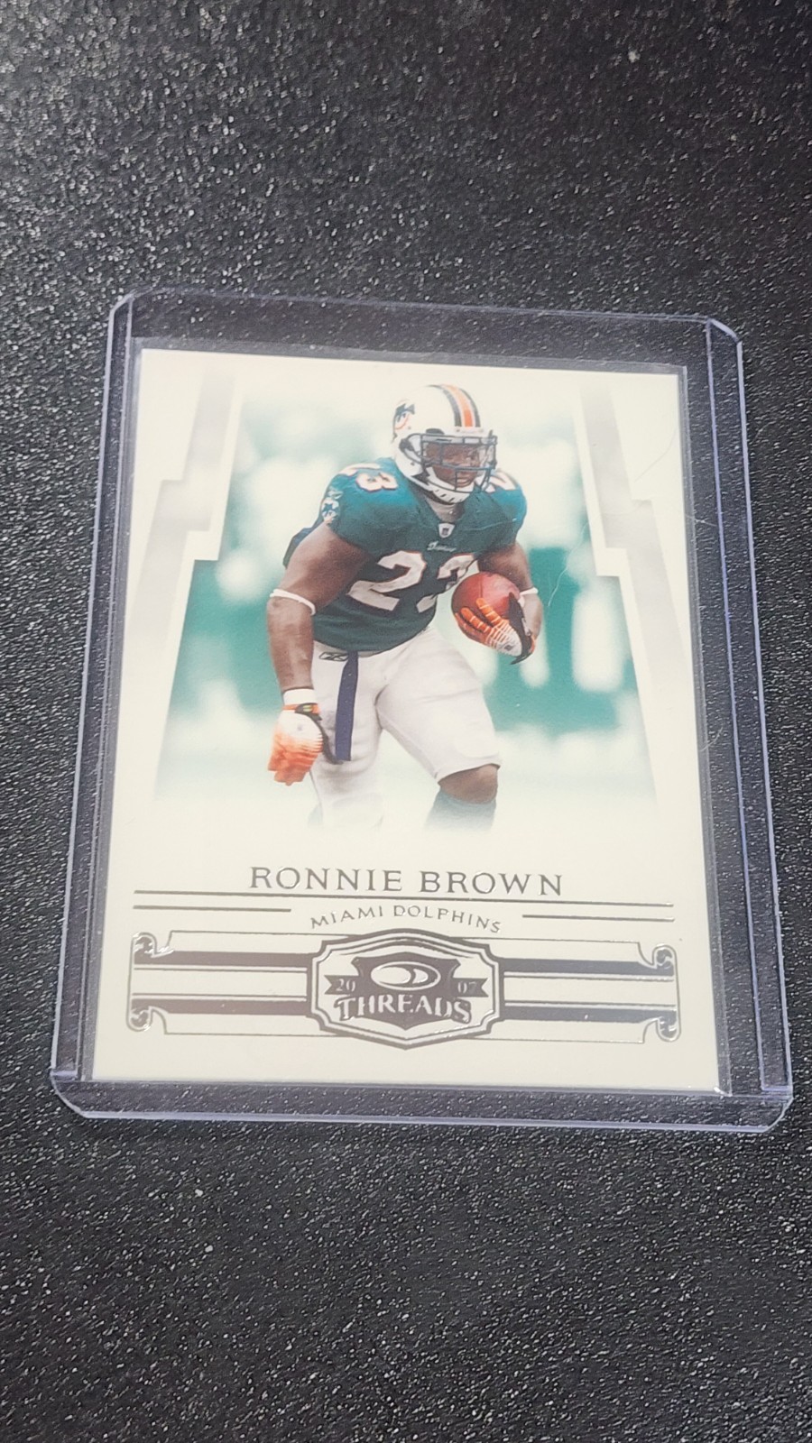 2007 Donruss Threads - Ronnie Brown #98