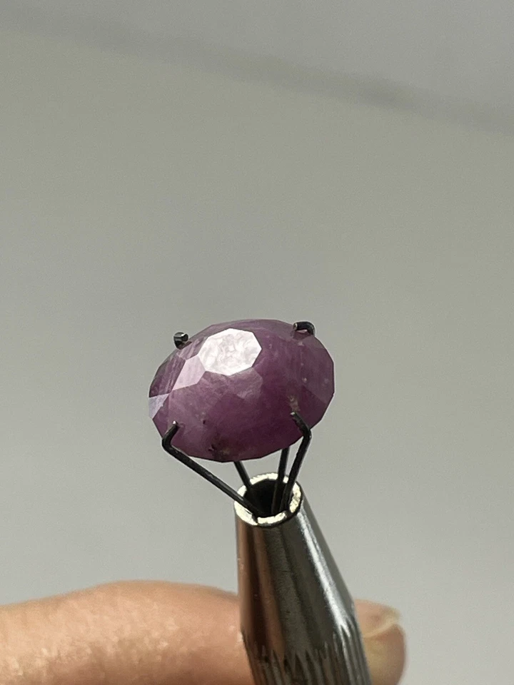 Nature Star Sapphire ( Red And Pink ) - Image 2 of 4