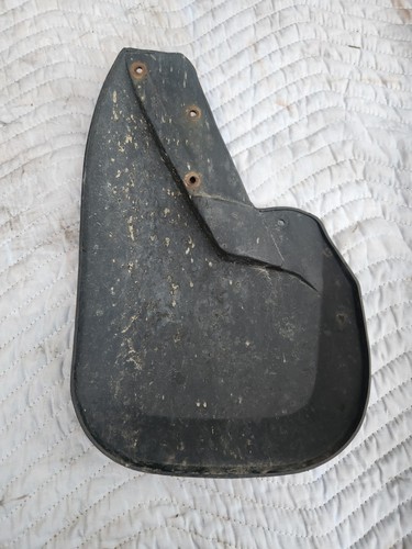 HUMMER H3 H3T FRONT RIGHT SIDE SPLASH GUARD MUD FLAP SHIELD COVER OEM 2006-2010 - Picture 2 of 2