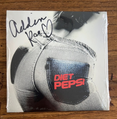 Addison Rae Diet Pepsi signiertes rotes Vinyl