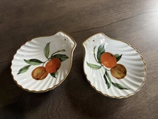 2x Royal Worcester Evesham Gold Pattern Shape 52 Size 3 Scallop Shell Dishes