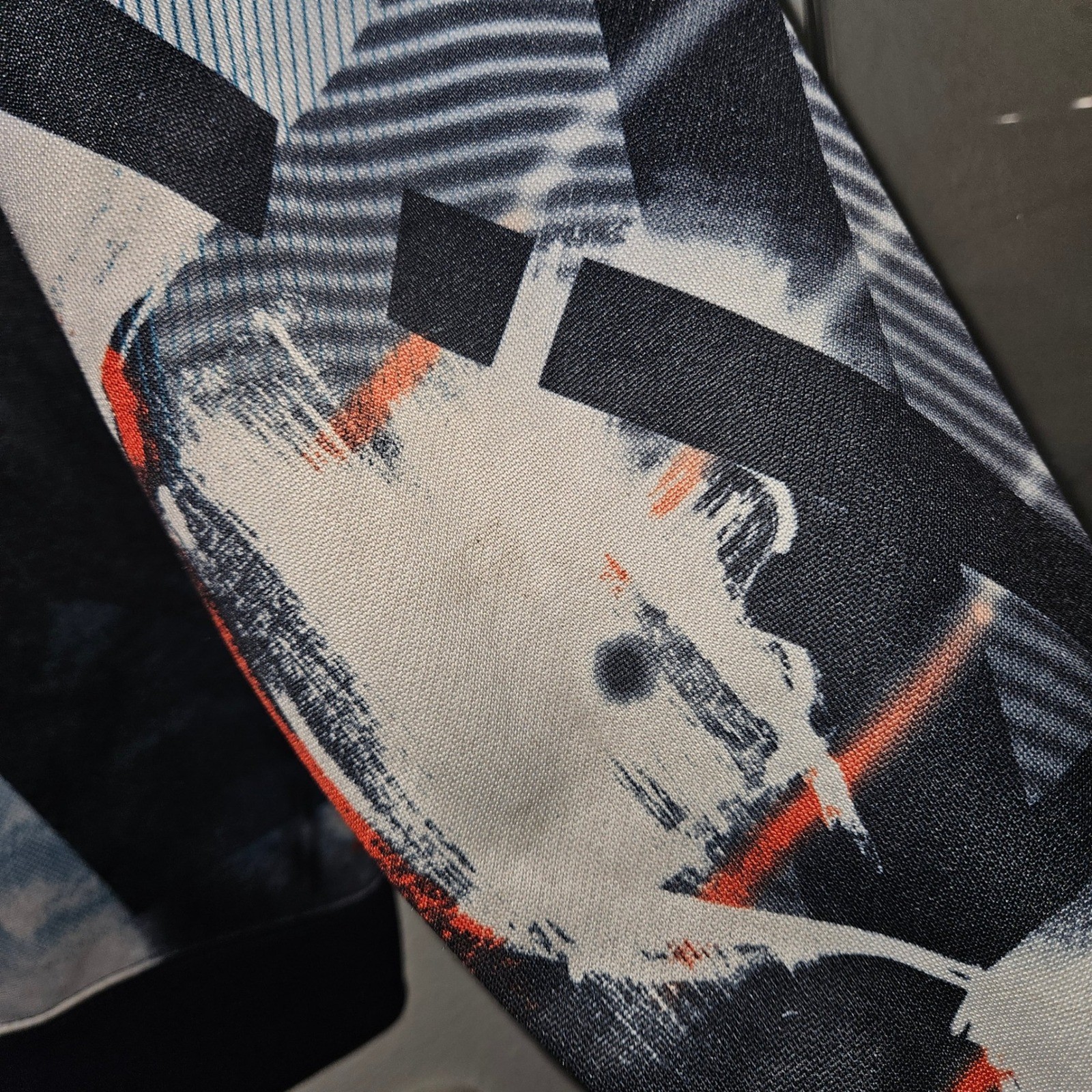 Oakley Graphic Abstract Art Print Full Zip Hoodie image 6