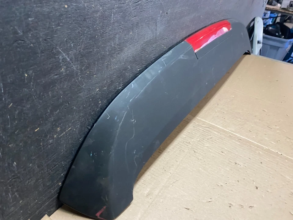 Alerón trasero Hyundai Santa Fe 2007 a 2012 con tercera luz de freno R5235 DG Foto 3 de 4