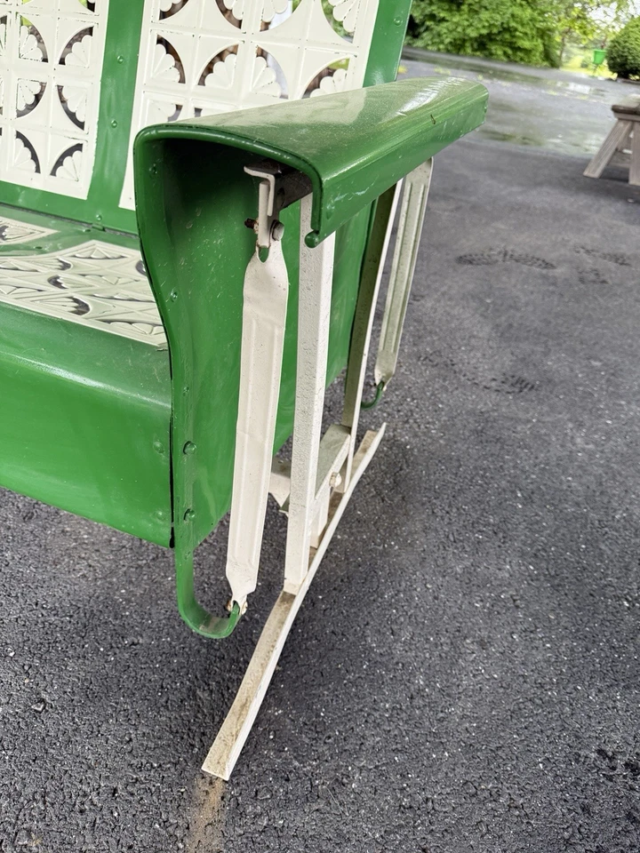 Vintage Metal Glider & Three Matching Chairs. Powder Coated In John Deere Green. - Image 4 of 4