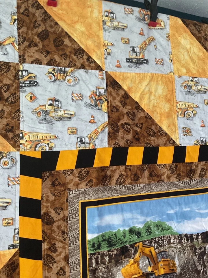 "Colcha CAT equipo pesado 72"" x 82""" Foto 4 de 4