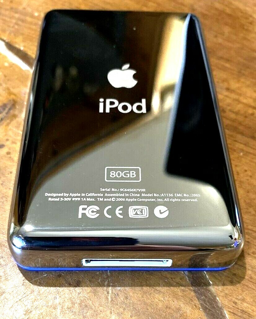 L*u様 難あり。Apple iPod 80GB ブラック Apple 80 GB iPod AAC/MP3 Video Player 5.5 Generation WOLFSON