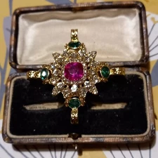 Women Men vintage Baroque Brooch - Antique Red Green Rhinestone Corsage