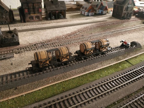 MARKLIN - Märklin 308 & 4510 , RARE AND VINTAGE WINE WAGONS, SCALE HO