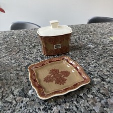 Croscill Home Royal Paisley Design Bathroom Set of 2 Soap Dish Lidded Jar NEW