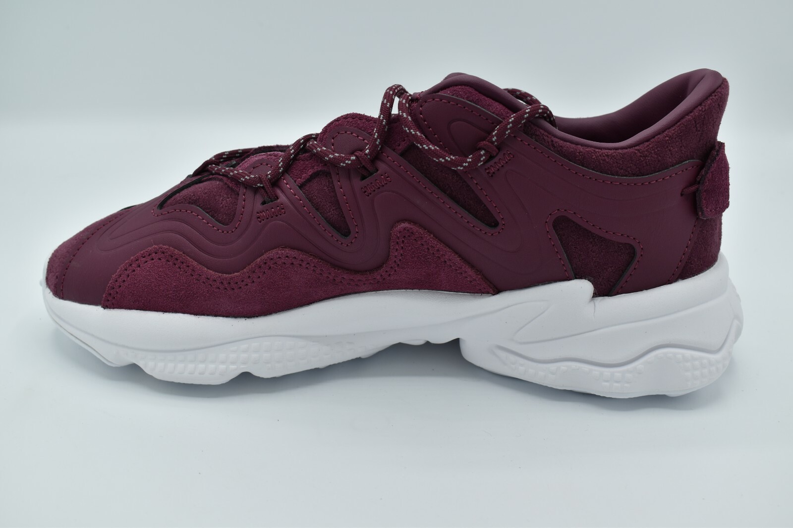 NWB Adidas Womens Size 8.5 Ozweego Plus W Victory Crimson Running Shoes thumbnail 3