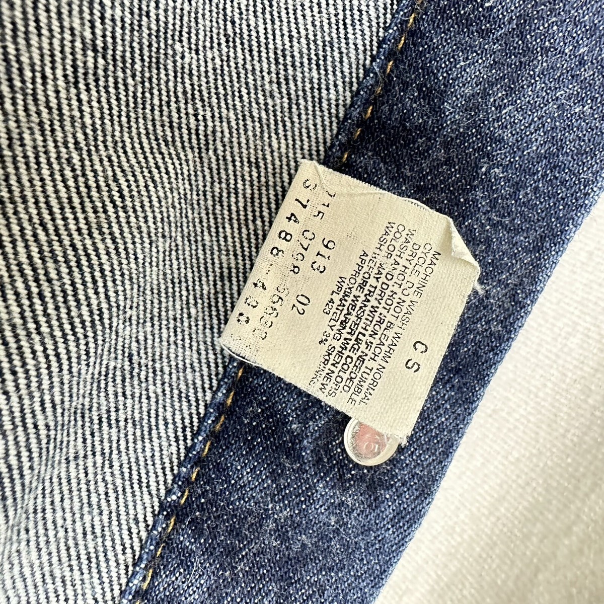 Vintage White Tag Levis Denim Jacket Trucker Dark Wash 37488 Vintage White Tag Levis Denim Jacket Trucker Dark Wash 37488