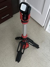 MILWAUKEE 2132-20 M12™ ROCKET™ Dual Power Tower Light