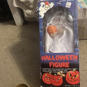 Motionette Halloween Pumpkin Head 17” Ghost Animated Figure
